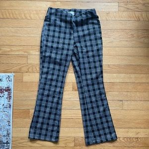 ❌SOLD❌Stretchy black white plaid ankle flared pants